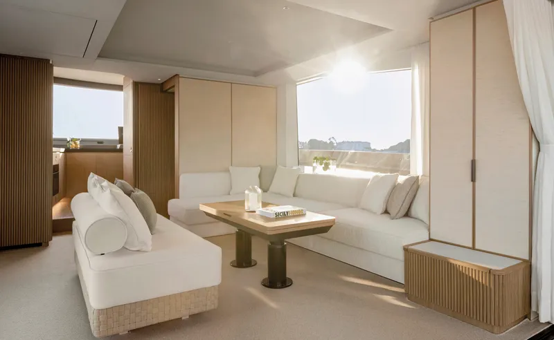 Slide: The Image of Azimut Seadeck 7 2026 - 5916167