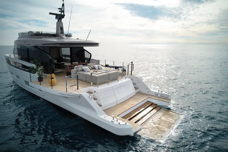 Slide: The Image of Azimut Seadeck 7 2026 - 5916192