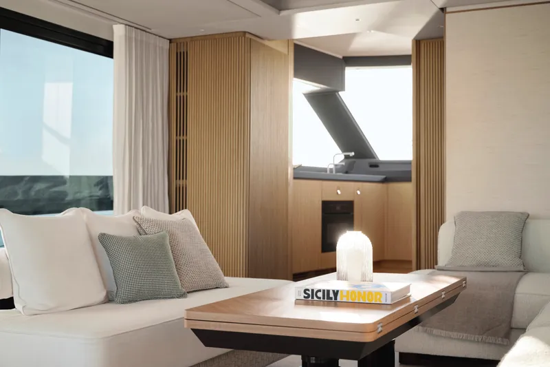 Slide: The Image of Azimut Seadeck 7 2026 - 5916221