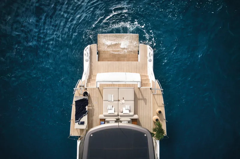 Slide: The Image of Azimut Seadeck 7 2026 - 5916232