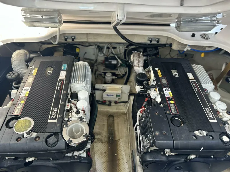 Slide: The Image of Tiara 3500 Sovran 2008 - 5916472