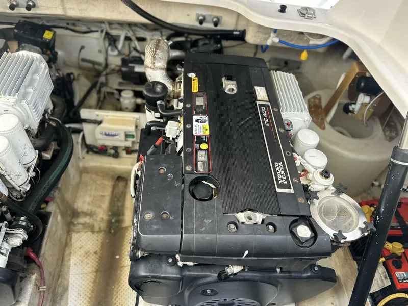 Slide: The Image of Tiara 3500 Sovran 2008 - 5916474