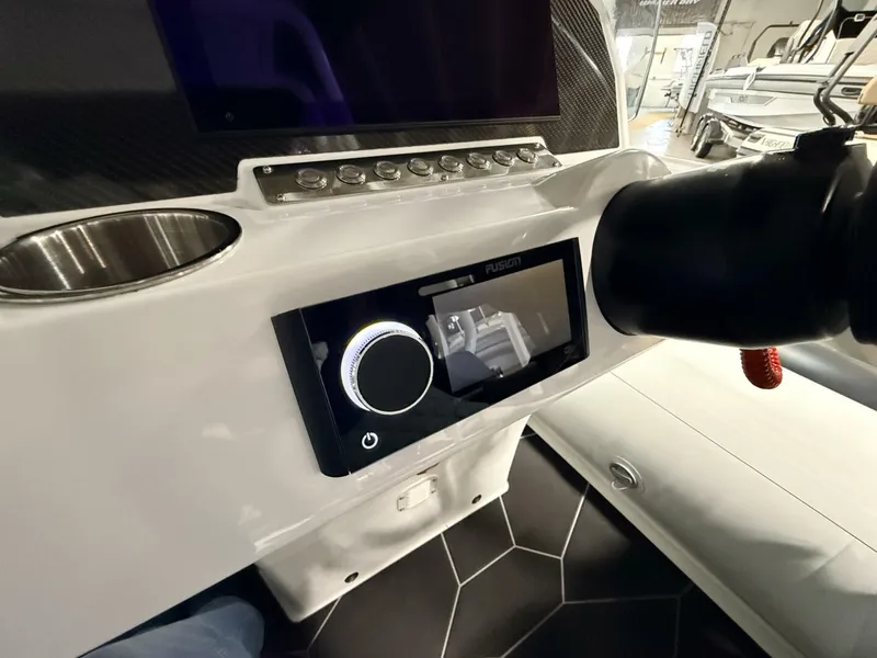 Slide: The Image of Highfield Sport 520 2026 - 5916370