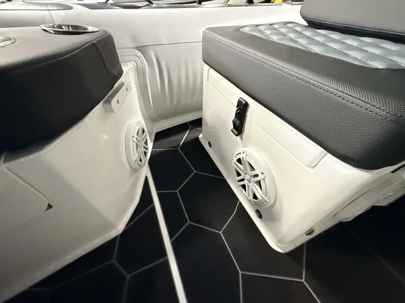 Slide: The Image of Highfield Sport 520 2026 - 5916364