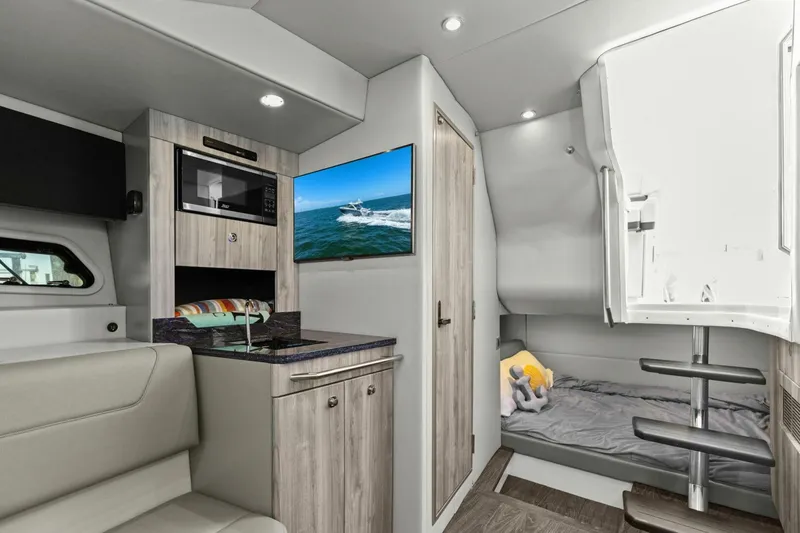 Slide: The Image of Formula 38 - Galley 2023 Formula 380 Super Sport Crossover - 5916585