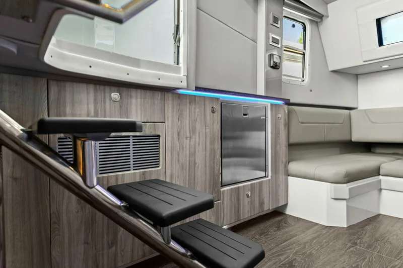 Slide: The Image of Formula 38 - Galley 2023 Formula 380 Super Sport Crossover - 5916586