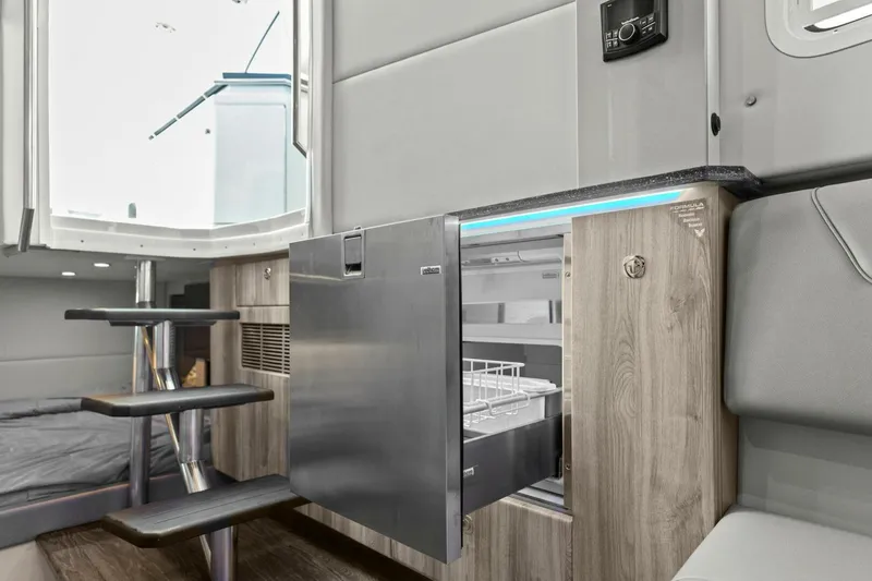 Slide: The Image of Formula 38 - Galley 2023 Formula 380 Super Sport Crossover - 5916587