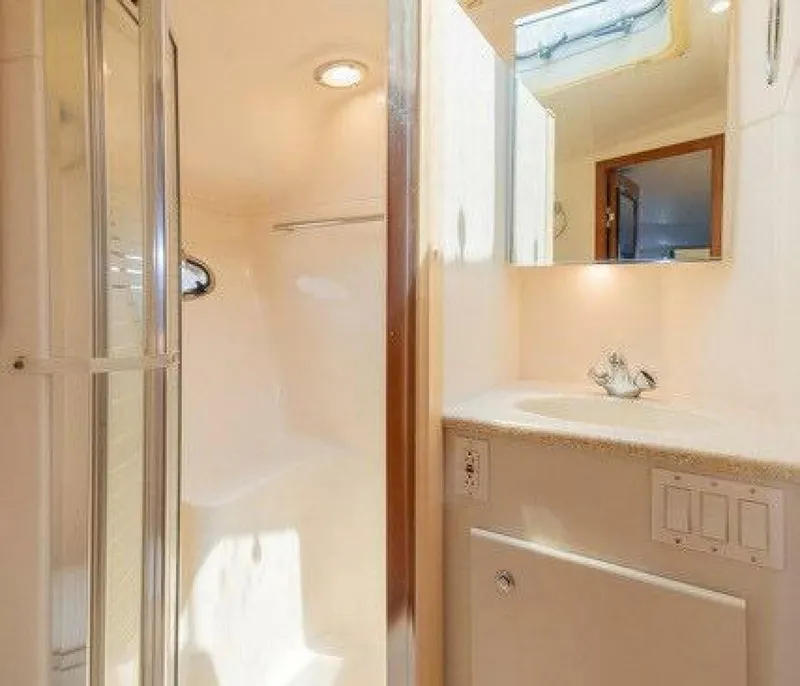 Slide: The Image of Tiara 4100 Open 2000 - 5916606