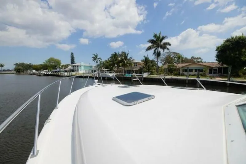 Slide: The Image of Tiara 4100 Open 2000 - 5916607