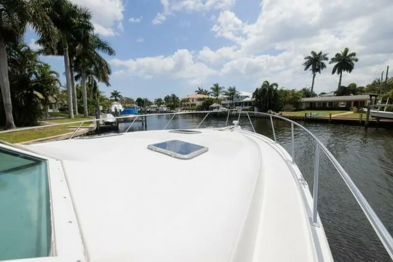 Slide: The Image of Tiara 4100 Open 2000 - 5916609