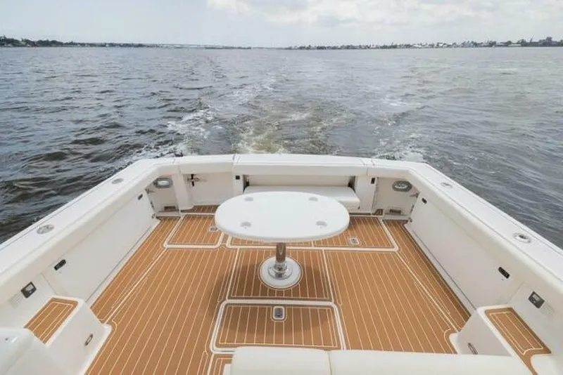 Slide: The Image of Tiara 4100 Open 2000 - 5916613