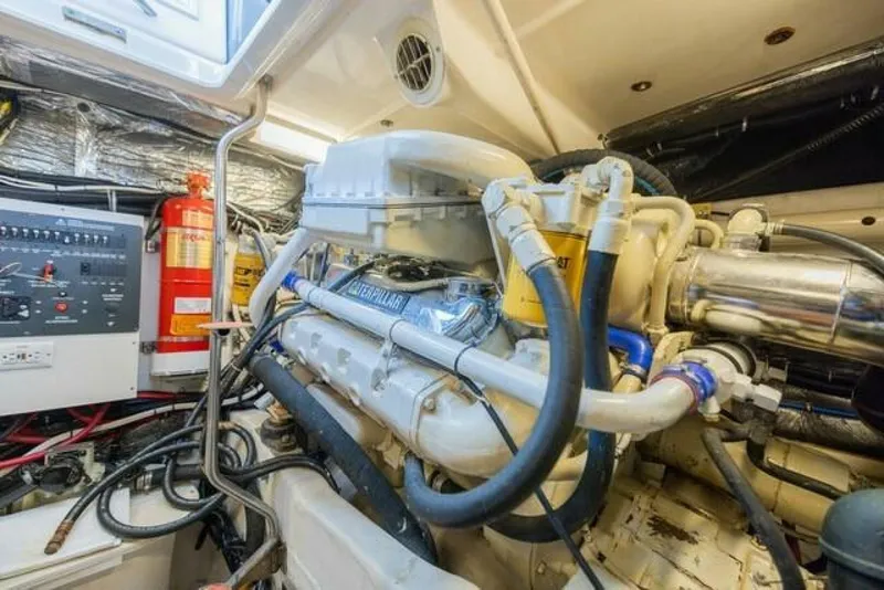 Slide: The Image of Tiara 4100 Open 2000 - 5916618