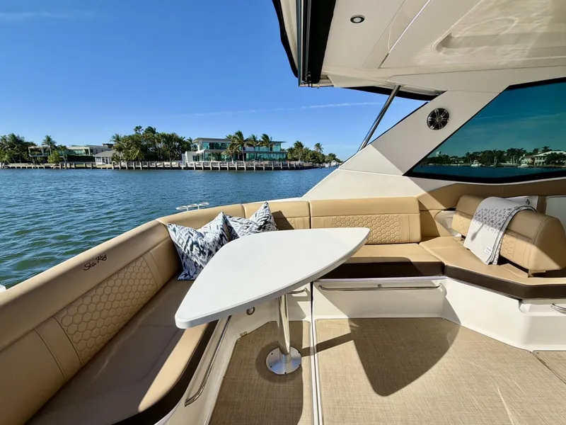 Slide: The Image of Sea Ray 32 - Cockpit 2022 Sea Ray 32 Sundancer 230 - 5917986