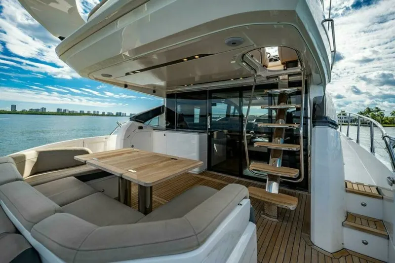 Slide: The Image of Princess 65 - Cockpit 2016 Princess 65 S65 - 7648681