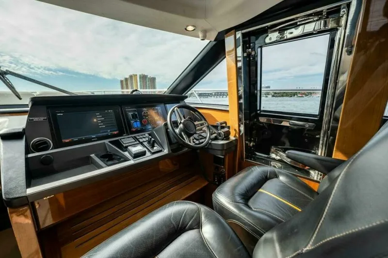 Slide: The Image of Princess 65 - Lower Helm 2016 Princess 65 S65 - 7648664