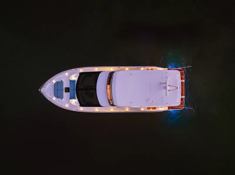 Slide: The Image of Cruisers Yachts 50 FLY 2026 - 5917055