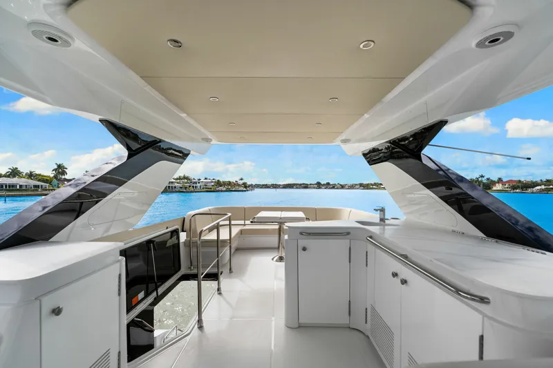 Slide: The Image of Cruisers 57 FLY 2026 - 5925754