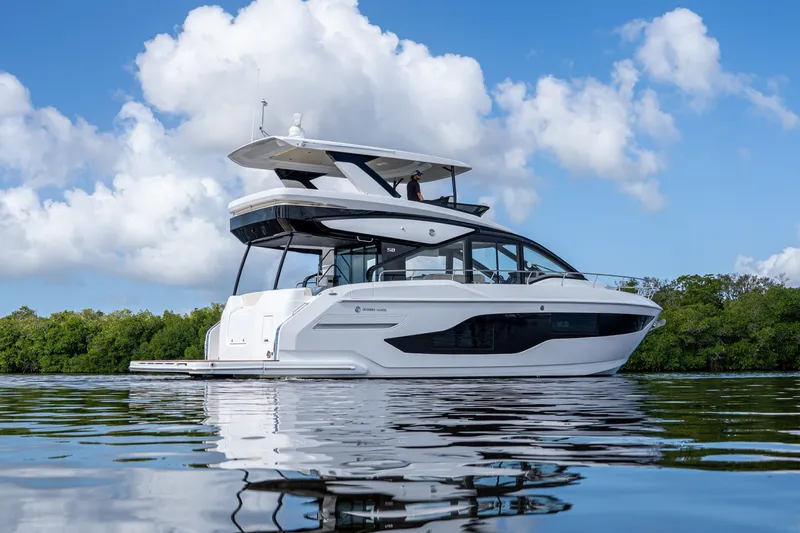 Slide: The Image of Cruisers 50 FLY 2026 - 5976919