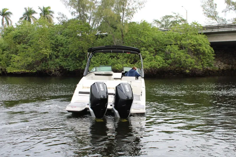 Slide: The Image of Sea Ray 29' - Exterior Profile 2021 Sea Ray SDX 290 Outboard - 5917439