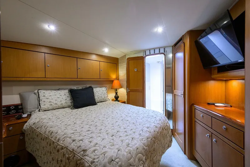 Slide: The Image of Ocean Yachts Super Sport 2001 - 5917560