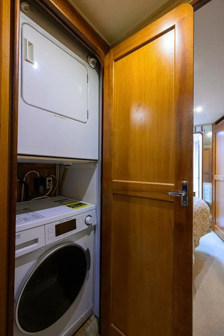 Slide: The Image of Ocean Yachts Super Sport 2001 - 5917583