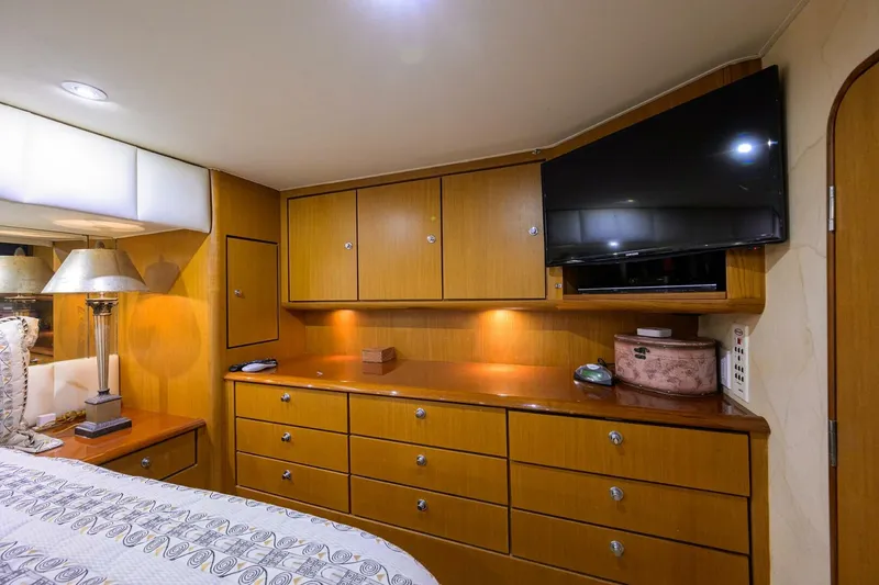 Slide: The Image of Ocean Yachts Super Sport 2001 - 5917588