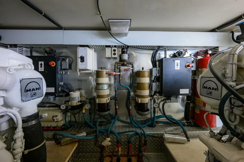 Slide: The Image of Ocean Yachts Super Sport 2001 - 5917538