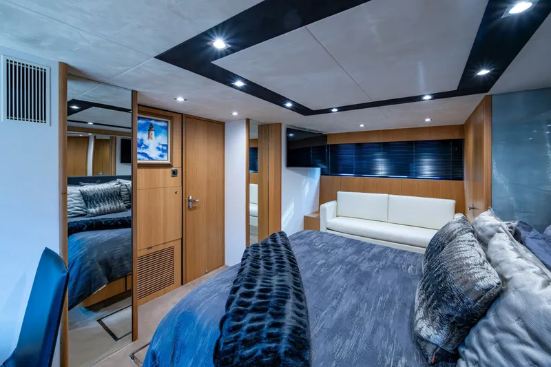 Slide: The Image of Fairline 78 Squadron 2015 - 5917717