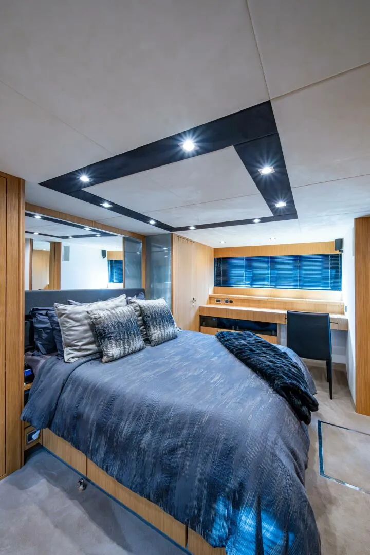 Slide: The Image of Fairline 78 Squadron 2015 - 5917724