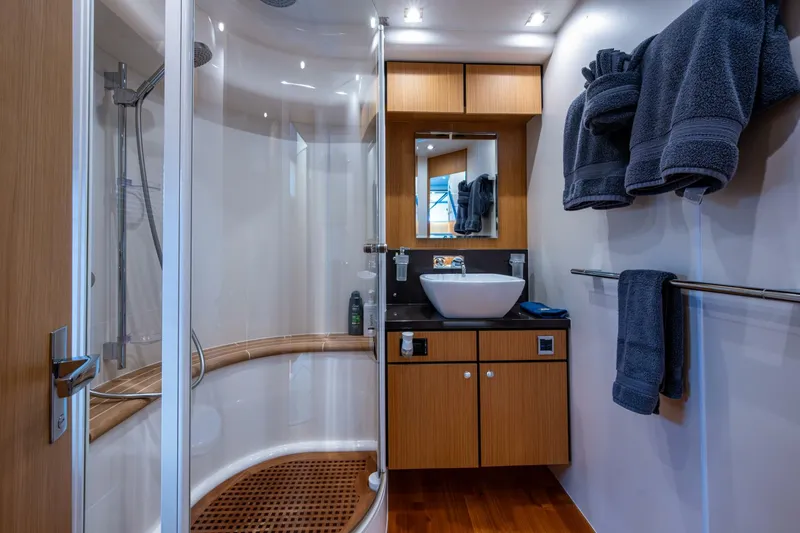 Slide: The Image of Fairline 78 Squadron 2015 - 5917733