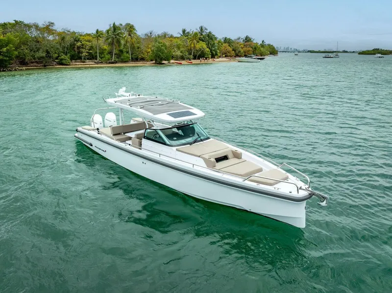 The Image of Axopar 37 Sun Top 2024 - 5917821