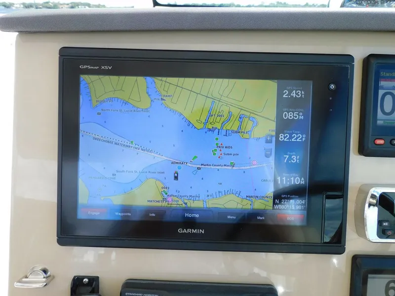 Slide: The Image of Pursuit 325 Dual Console 2016 - 5918201