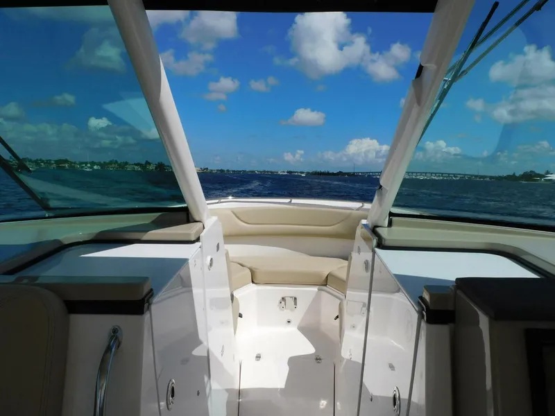 Slide: The Image of Pursuit 325 Dual Console 2016 - 5918190