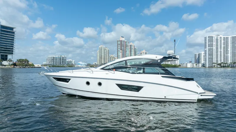 The Image of Beneteau 40 - Tis the Seasun - Exterior Profile 2017 Beneteau 40 Gran Turismo - Tis the Seasun - 5918249