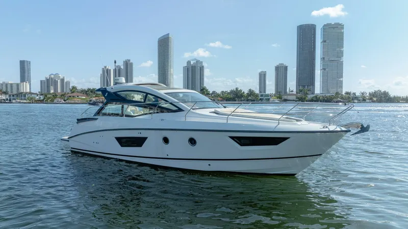Slide: The Image of Beneteau 40 - Tis the Seasun - Exterior Profile 2017 Beneteau 40 Gran Turismo - Tis the Seasun - 5918258