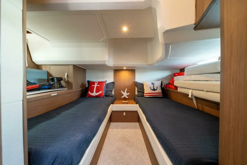 Slide: The Image of Beneteau 40 - Tis the Seasun - Stateroom 2017 Beneteau 40 Gran Turismo - Tis the Seasun - 7680068