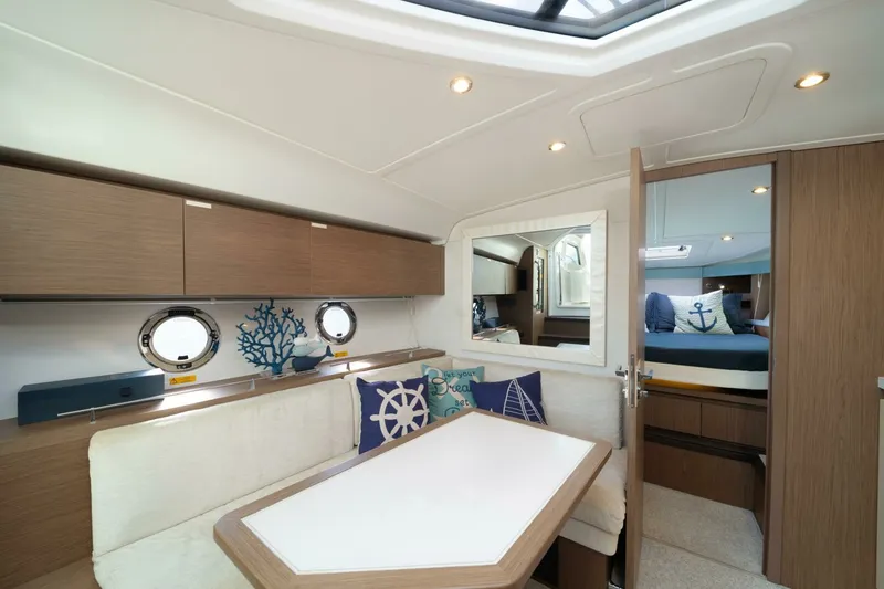Slide: The Image of Beneteau 40 - Tis the Seasun - Salon 2017 Beneteau 40 Gran Turismo - Tis the Seasun - 7680064