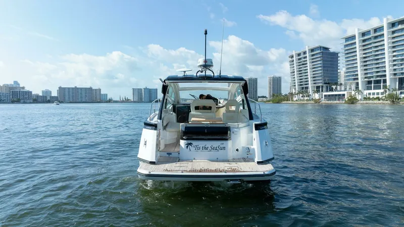 Slide: The Image of Beneteau 40 - Tis the Seasun - Exterior Profile 2017 Beneteau 40 Gran Turismo - Tis the Seasun - 7680062