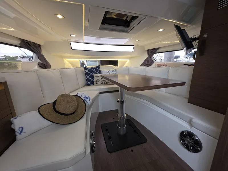 Slide: The Image of Jeanneau Leader 10.5 WA Series 2 2022 - 5918602