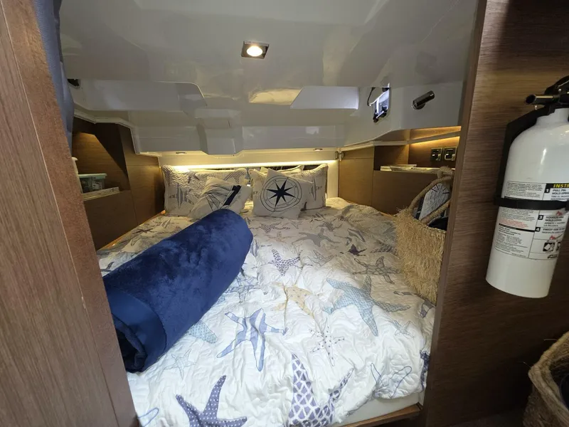 Slide: The Image of Jeanneau Leader 10.5 WA Series 2 2022 - 5918605