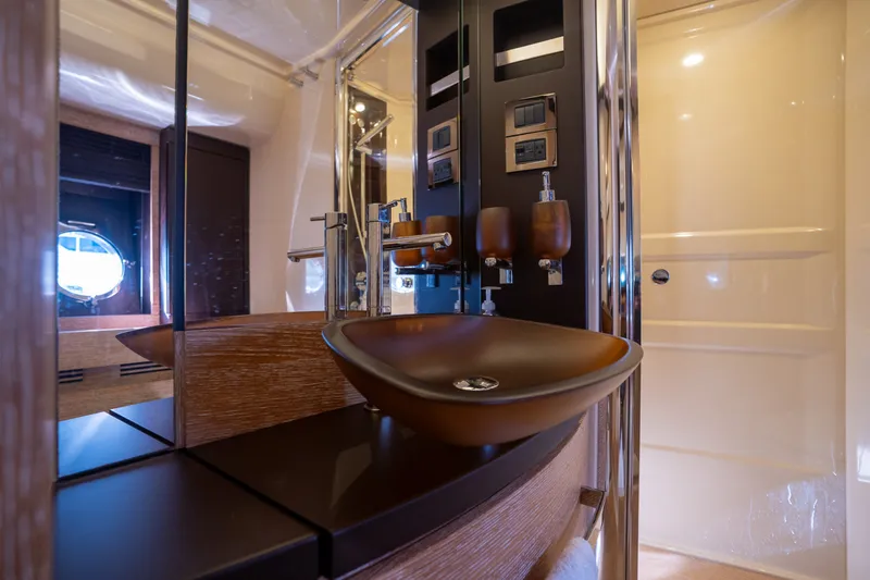 Slide: The Image of Azimut AZ64 FLY 2014 - 5918864