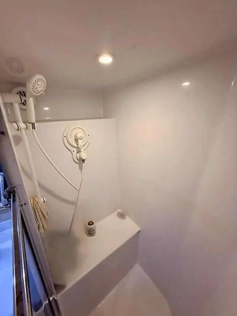 Slide: The Image of 0005538828 - 5919006