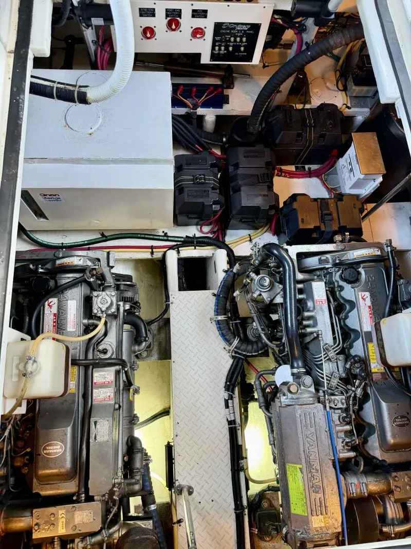 Slide: The Image of Cruisers 370 Express 2007 - 5981945