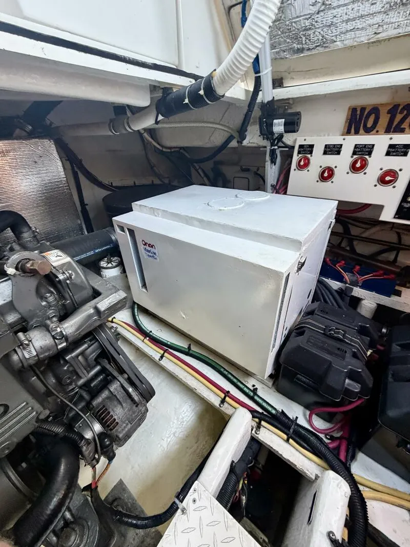 Slide: The Image of Cruisers 370 Express 2007 - 5981948