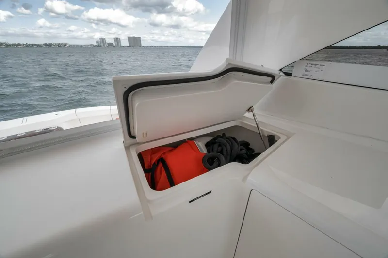 Slide: The Image of Viking 52 Sport Coupe 2015 - 5919499