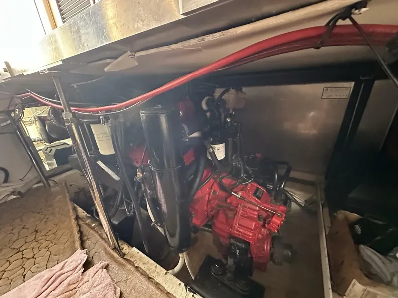 Slide: The Image of 2005 Carver 36 SS - 5919787