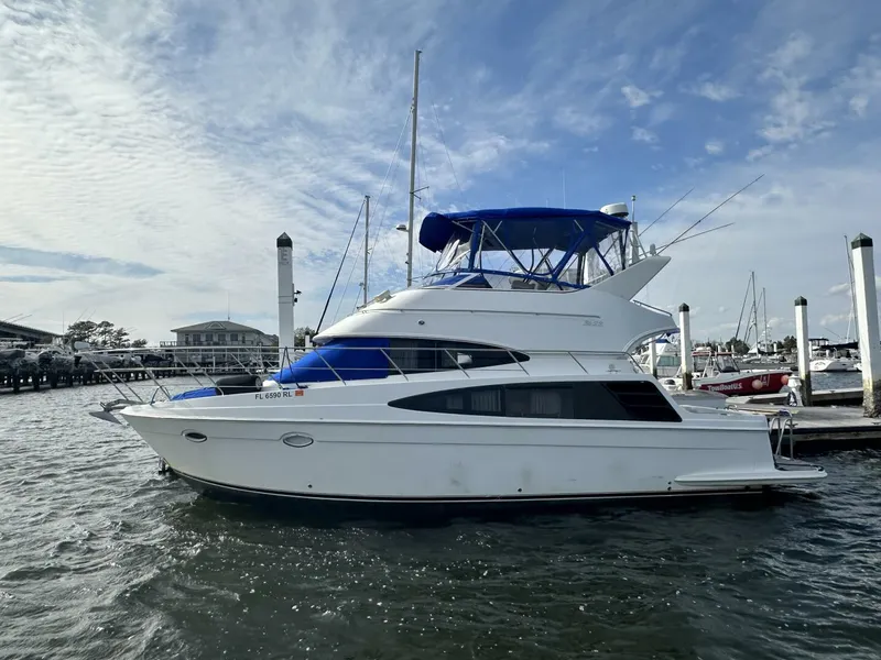 The Image of Carver Yachts 36 SS 2005 - undefined