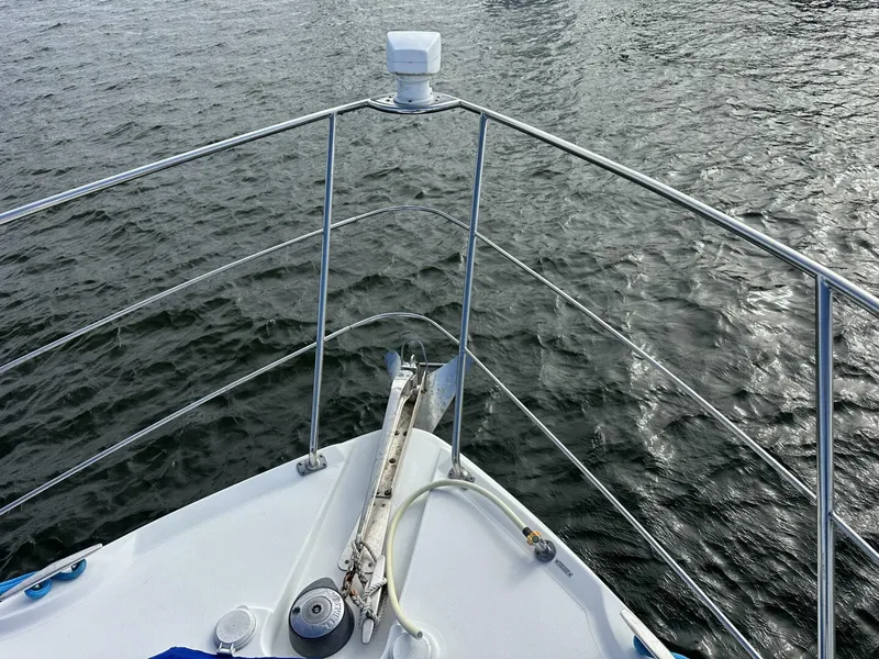 Slide: The Image of 2005 Carver 36 SS - 5919750