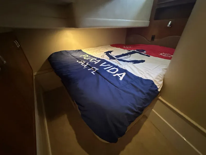 Slide: The Image of 2005 Carver 36 SS - 5919781