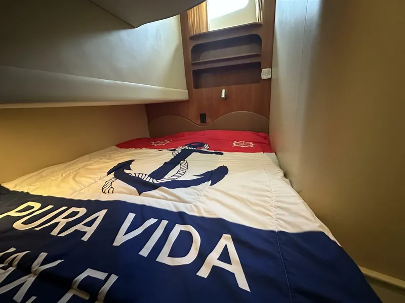 Slide: The Image of 2005 Carver 36 SS - 5919782